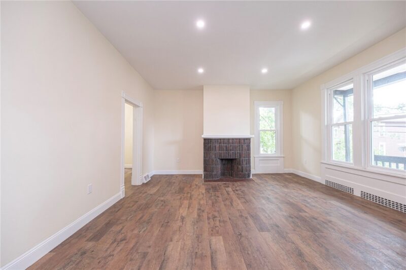 329 N Harrison Ave — photo 2