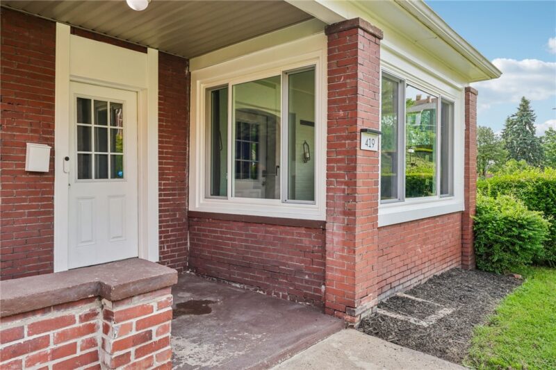 419 Elm Rd — photo 4