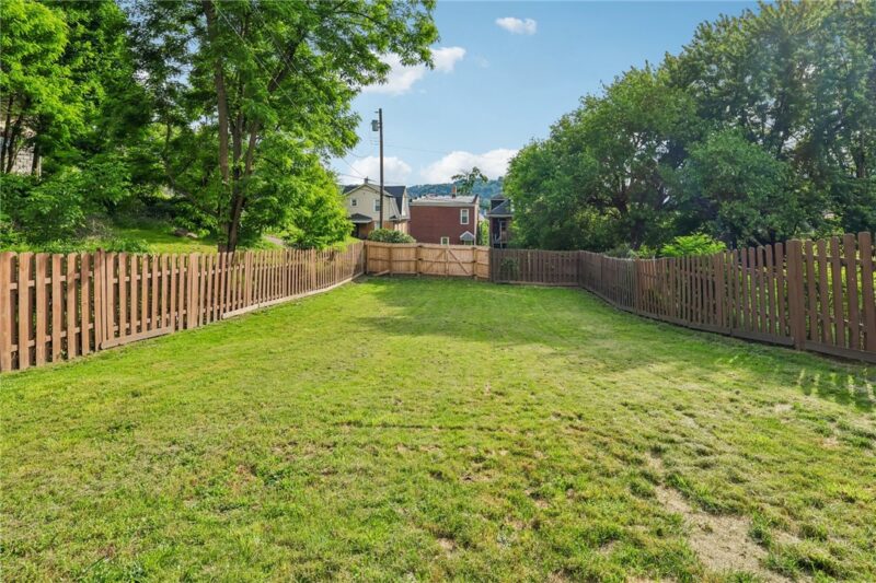 419 Elm Rd — photo 6