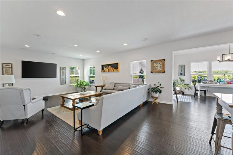 1017 Pinnacle Ct — photo 2