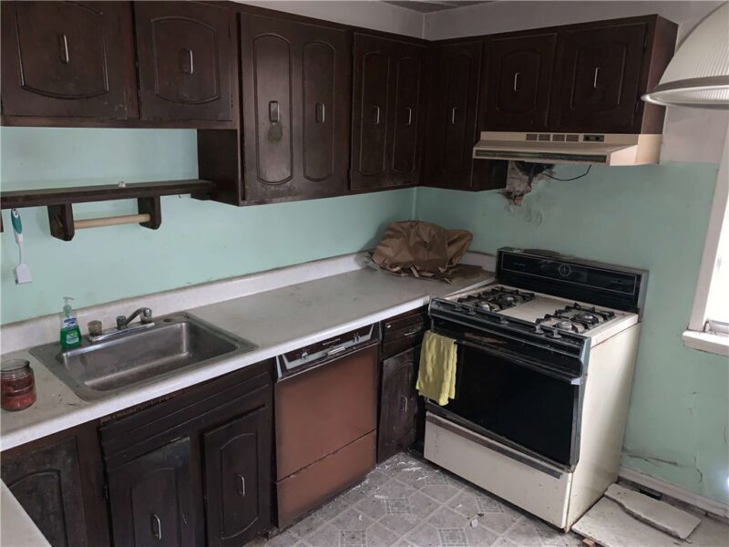 130 Fairview Ave — photo 5