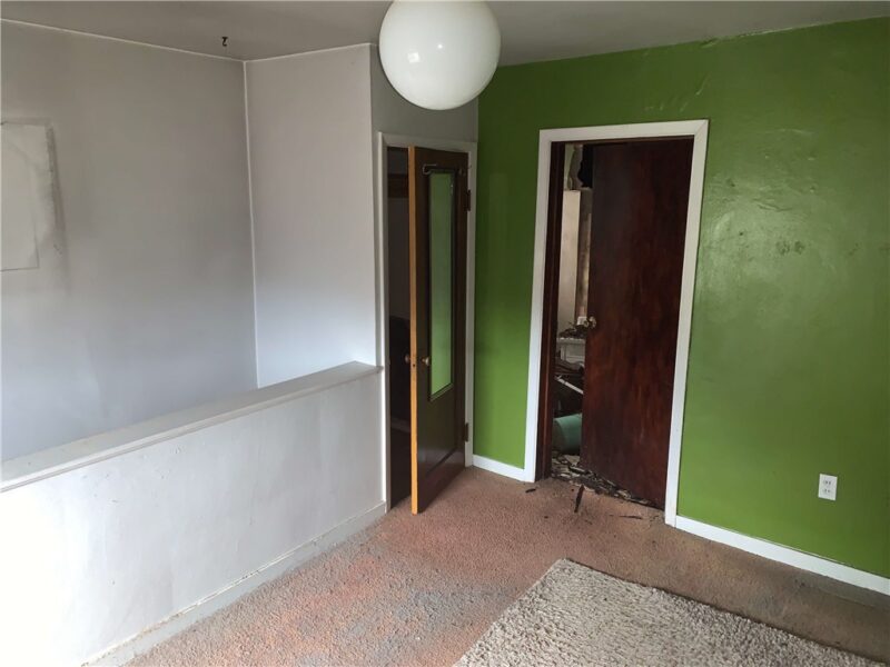 130 Fairview Ave — photo 6