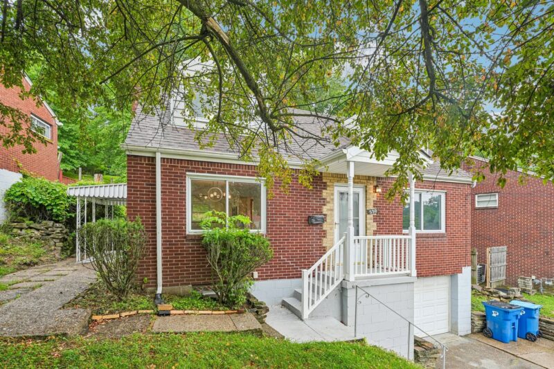 230 Calmar DRIVE — photo 3