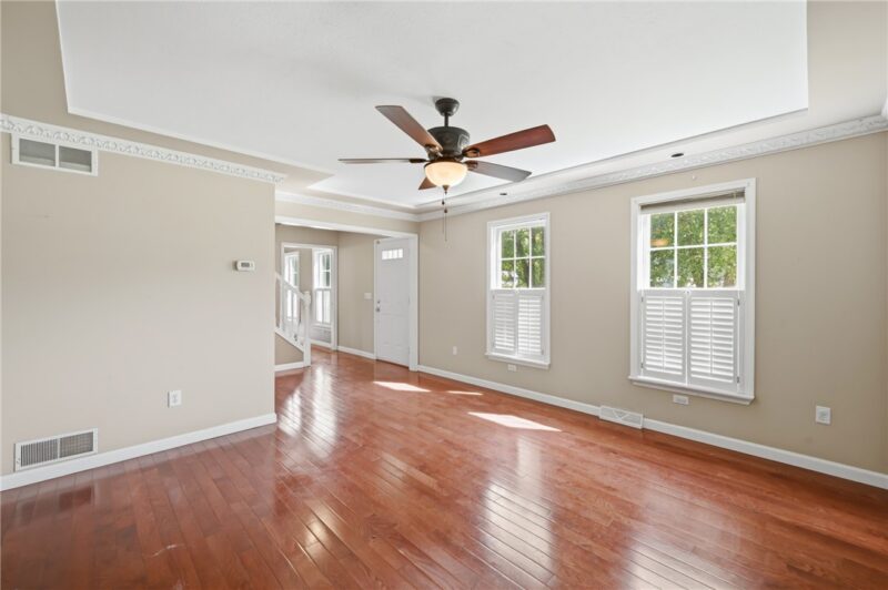 1720 Susan Ct — photo 4