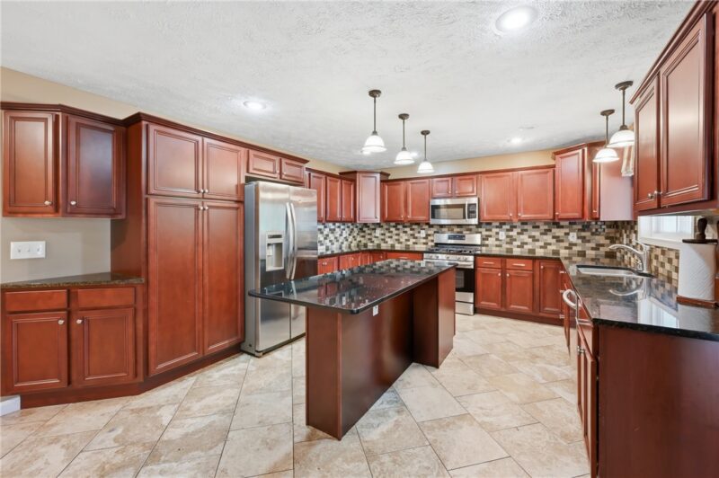 1720 Susan Ct — photo 8