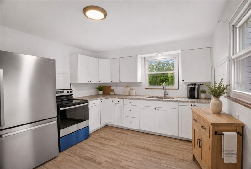 1309 Justine St — photo 8