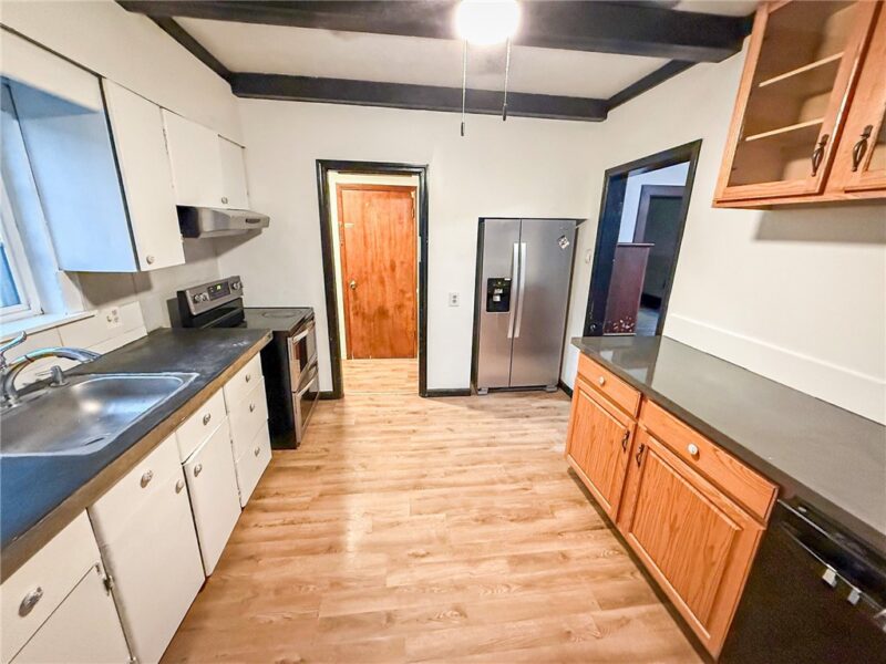 1523 Indiana Ave — photo 3