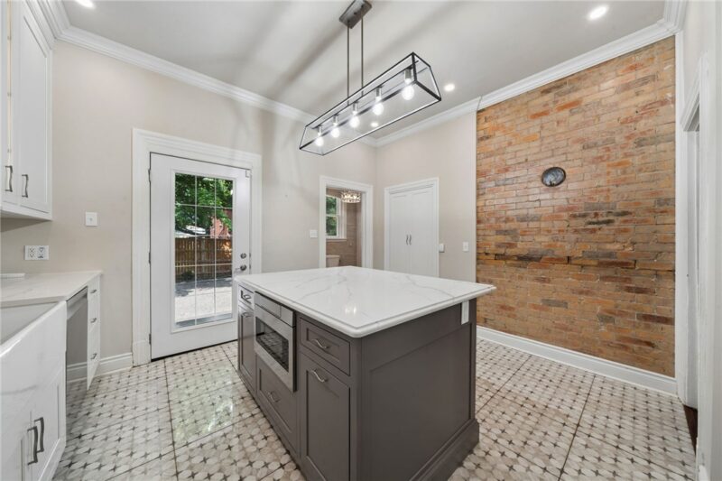715 Maple Ln — photo 7