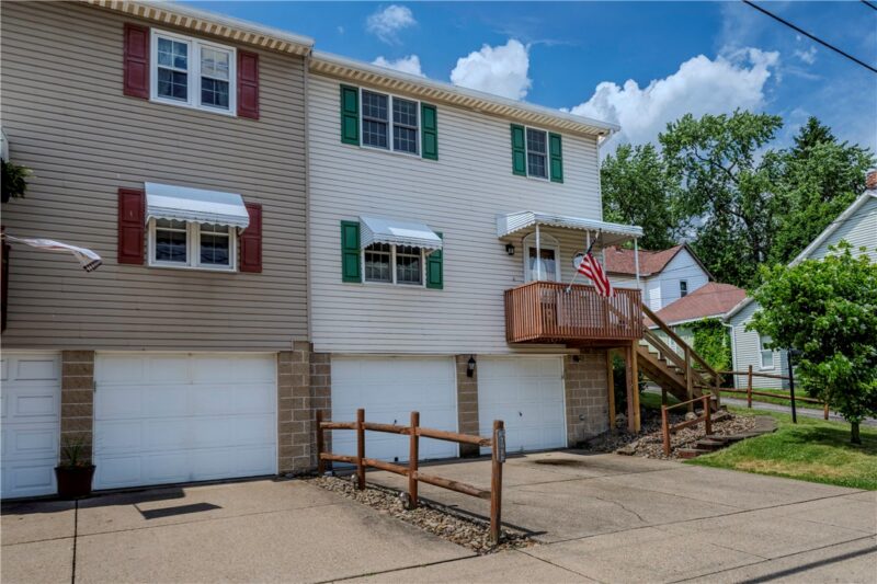 610 Eau Claire St — photo 3