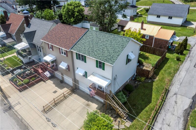 610 Eau Claire St — photo 4
