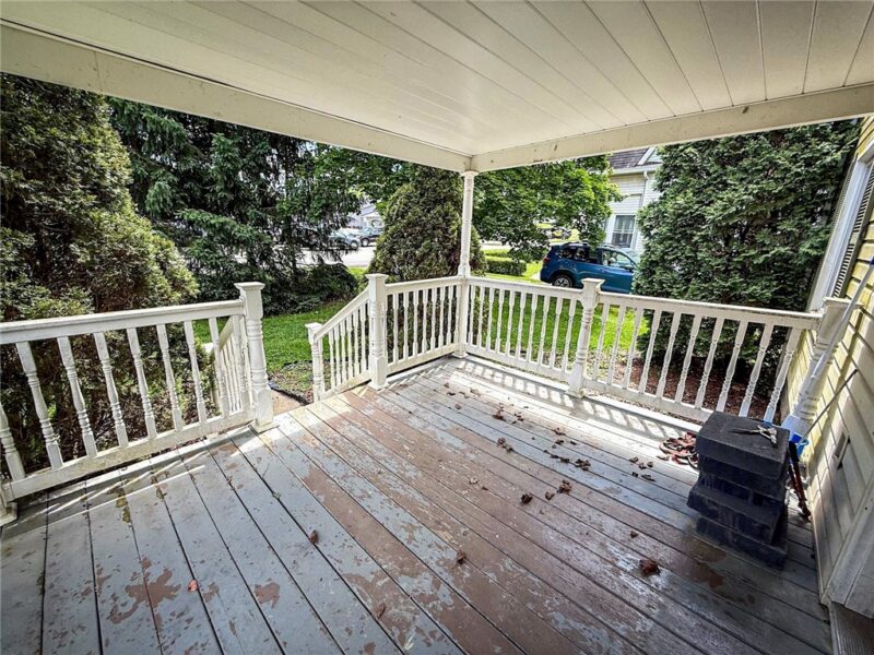 306 Meridian Rd — photo 3