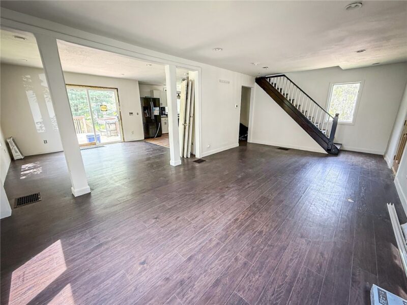 306 Meridian Rd — photo 7