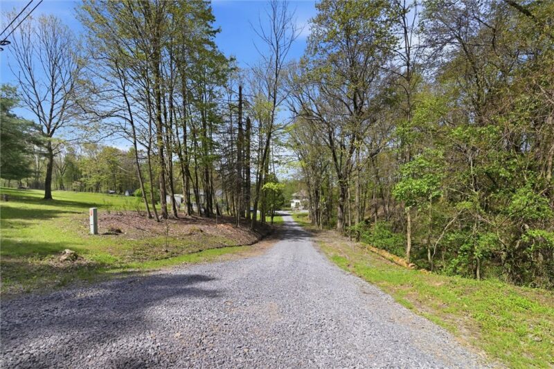 367-369 Buttermilk Hill Road — photo 4