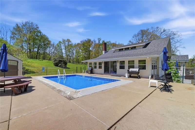 367-369 Buttermilk Hill Road — photo 7