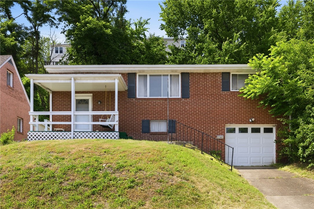 219 Walnut St — photo 1