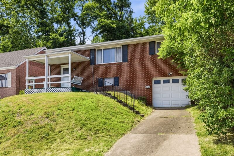 219 Walnut St — photo 2