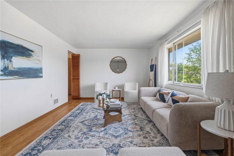 219 Walnut St — photo 6