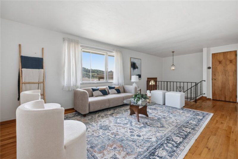 219 Walnut St — photo 8
