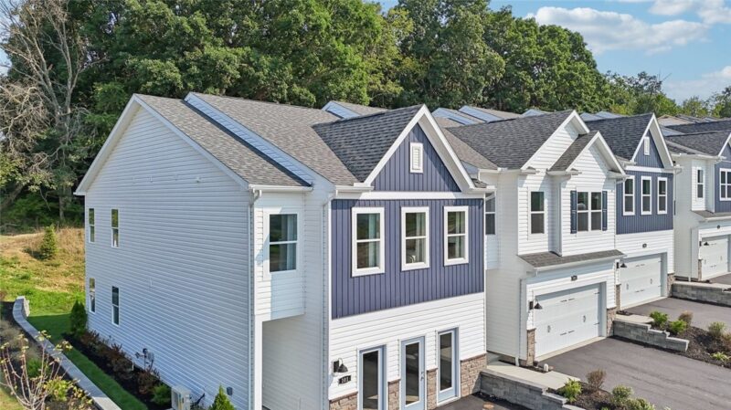 122 River Ridge Drive — photo 2
