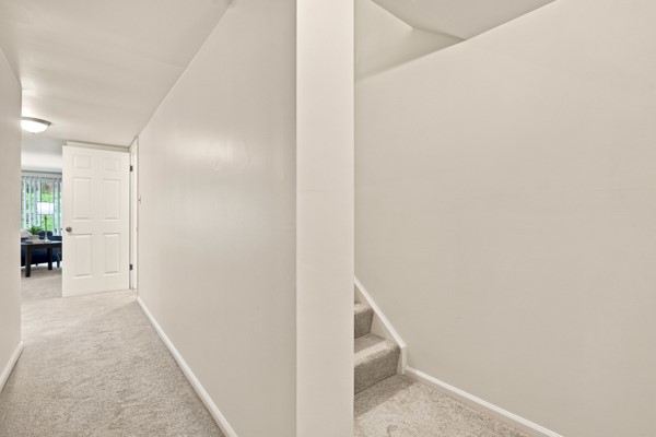 1561 Pinehurst — photo 4