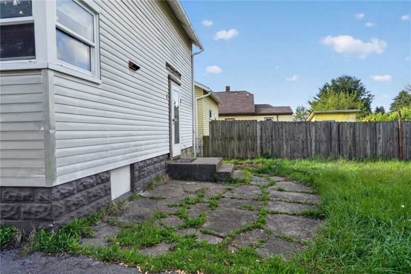 819 Monterey St — photo 3