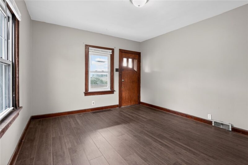 819 Monterey St — photo 8
