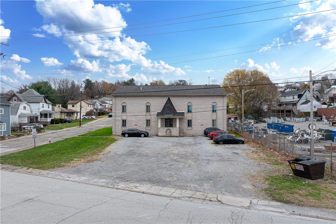 2204 Constitution Blvd — photo 1