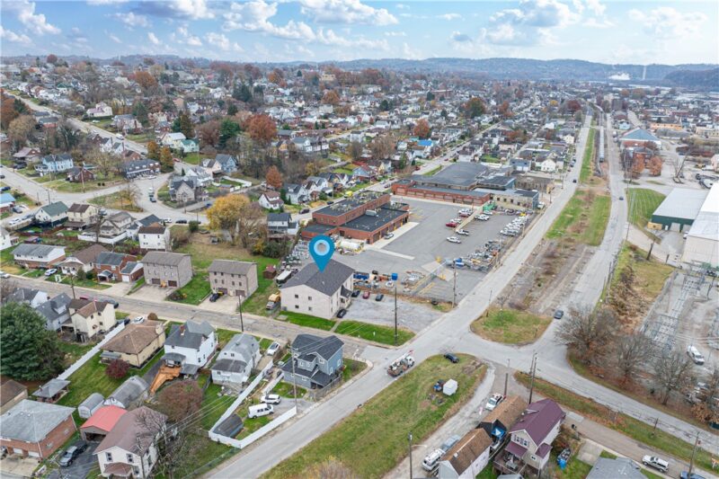 2204 Constitution Blvd — photo 5