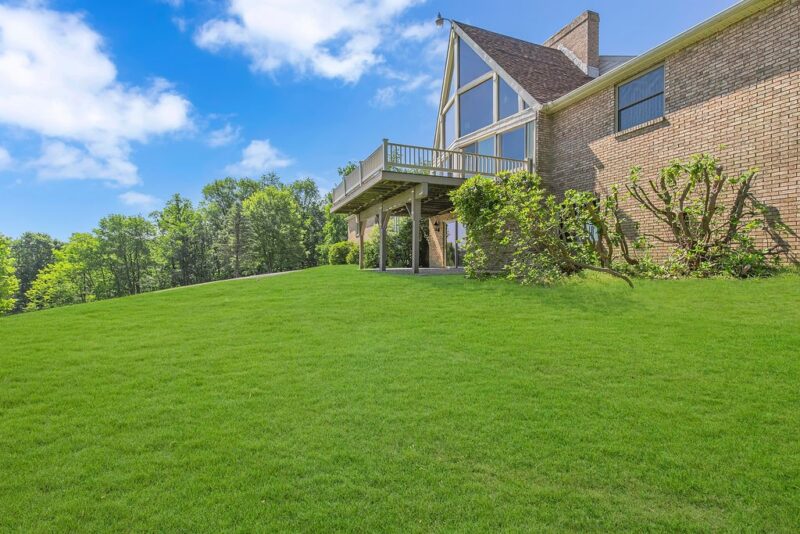 273 Fairview Rd — photo 3
