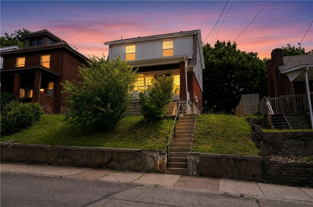2305 Walton Ave — photo 1