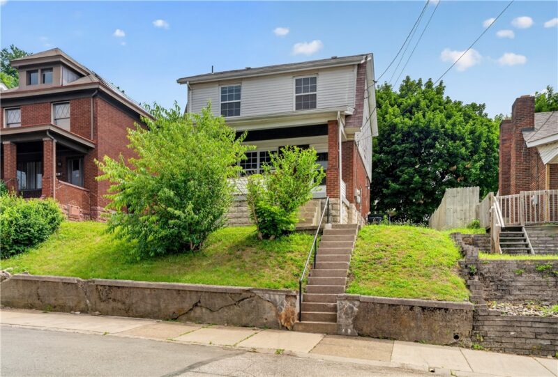 2305 Walton Ave — photo 2
