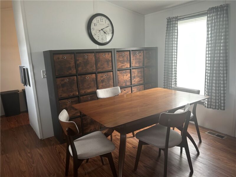 544 RENEE CIRCLE — photo 8