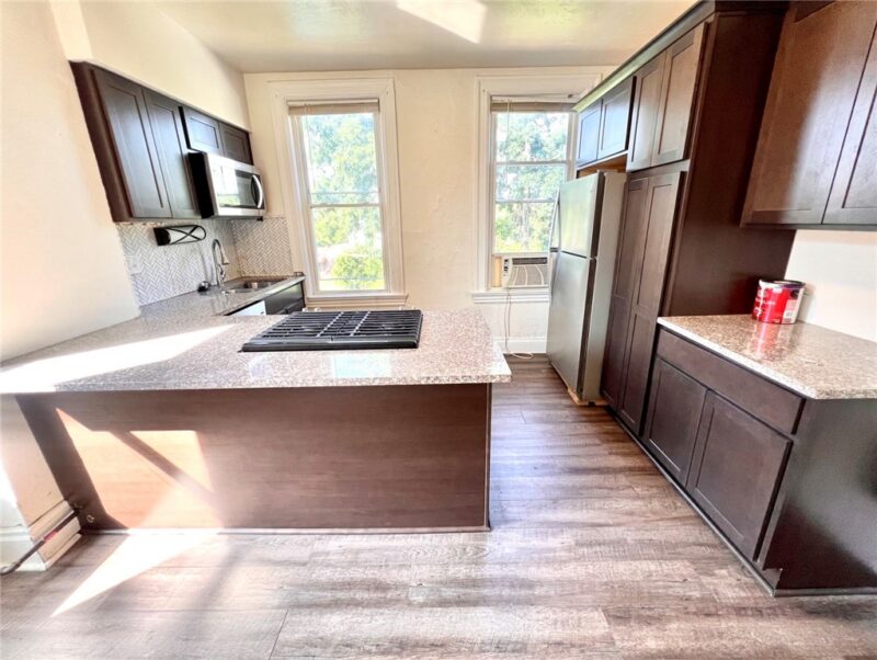 125 Washington Ave — photo 3