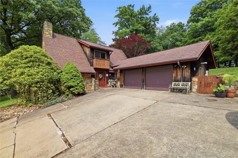 717 Zubal Rd — photo 2