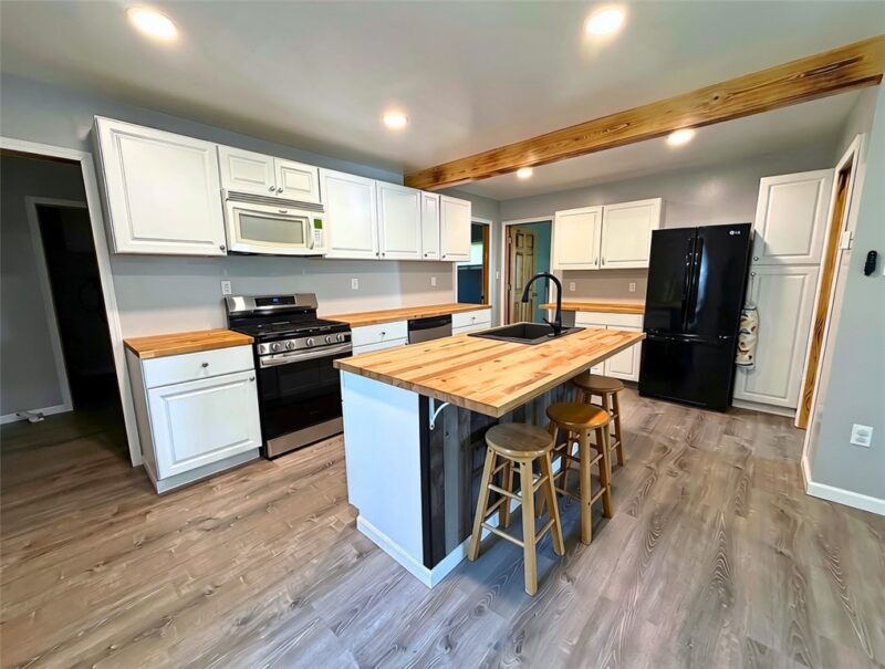 2141 Clintonville Road — photo 8