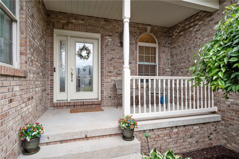 101 Quaker Ridge Ct — photo 2