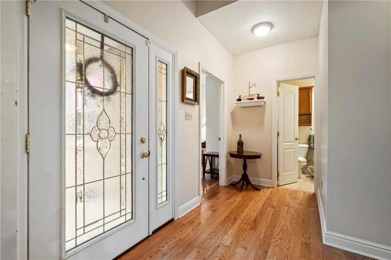 101 Quaker Ridge Ct — photo 5