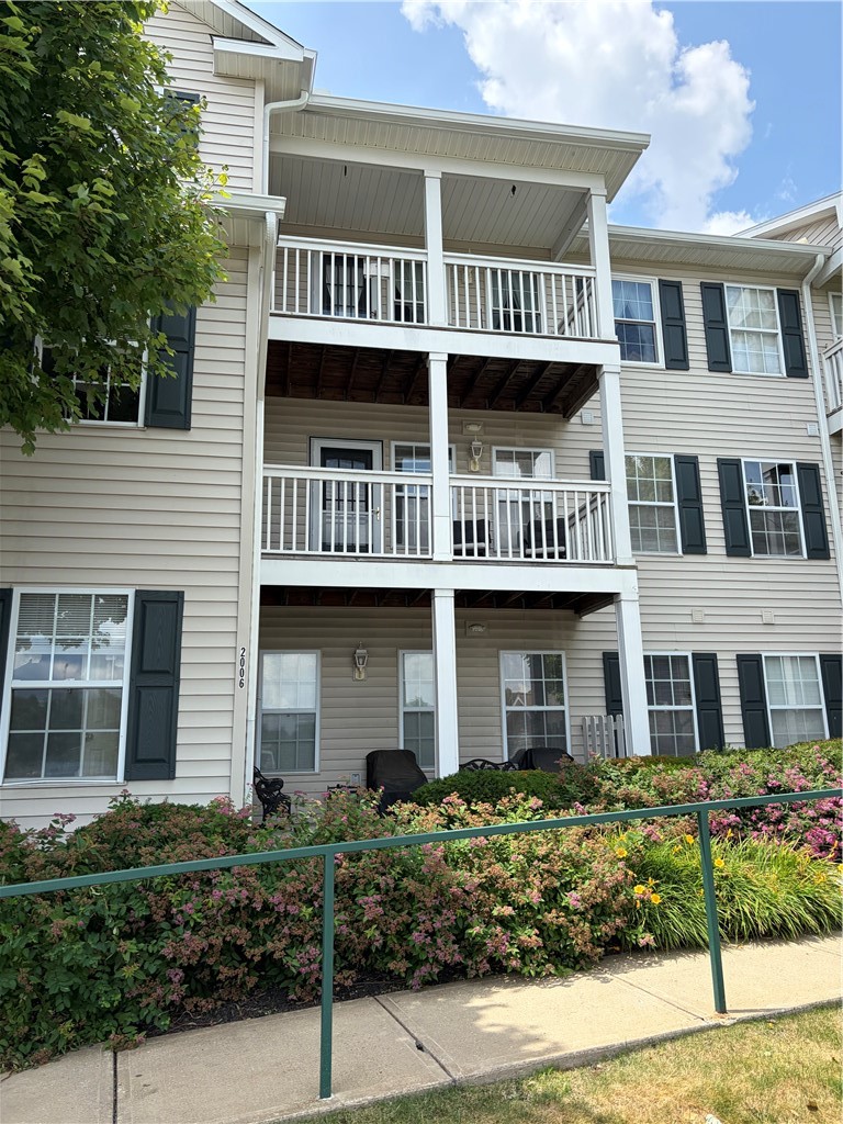 2106 Lenox Dr — photo 1