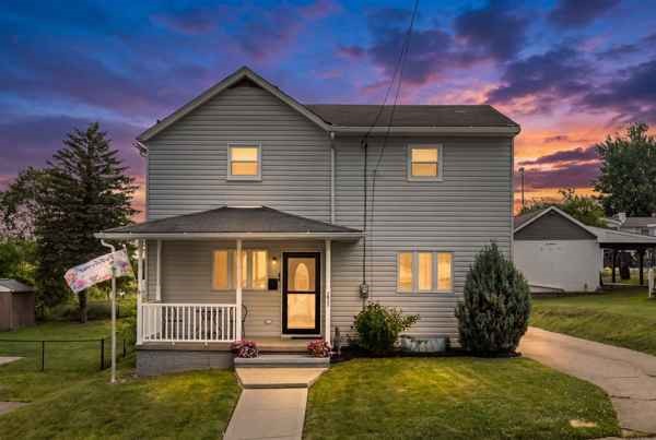 1017 Linden St — photo 1