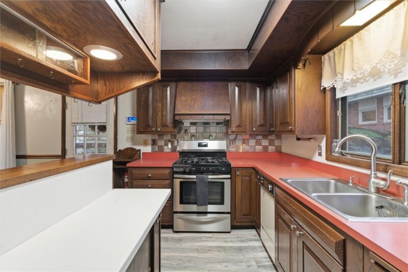 312 Flatwoods Rd — photo 3