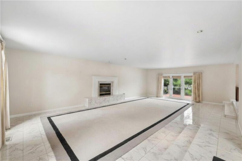 180 Springmeadow Dr — photo 6