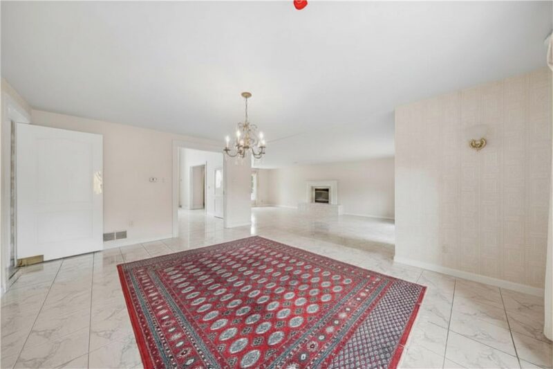 180 Springmeadow Dr — photo 7