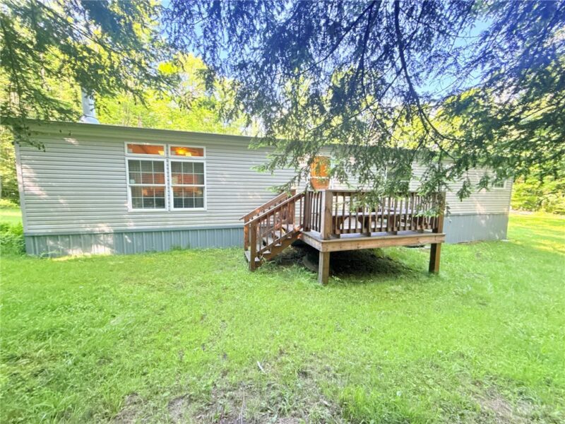 132 Hemlock Ln — photo 2