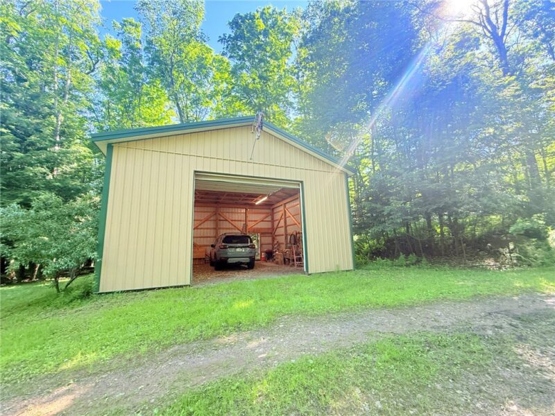 132 Hemlock Ln — photo 3
