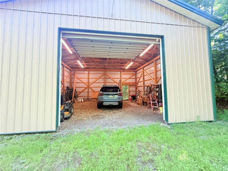132 Hemlock Ln — photo 4