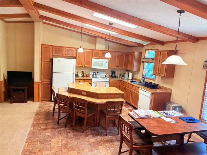 132 Hemlock Ln — photo 7