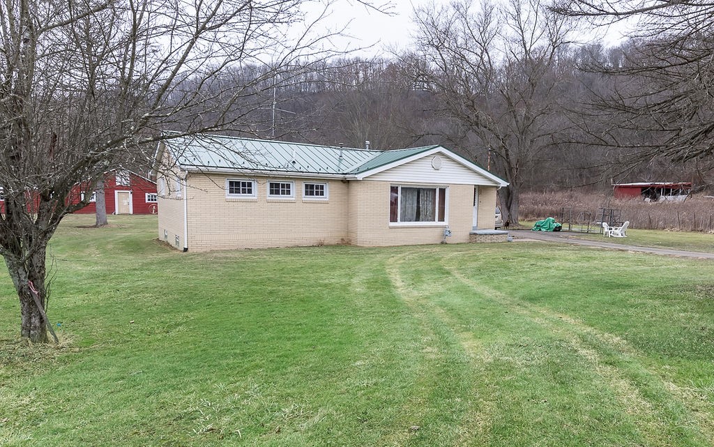 107 Wallace Dr — photo 1
