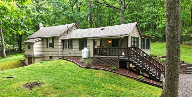 60 Nelson Rd — photo 2