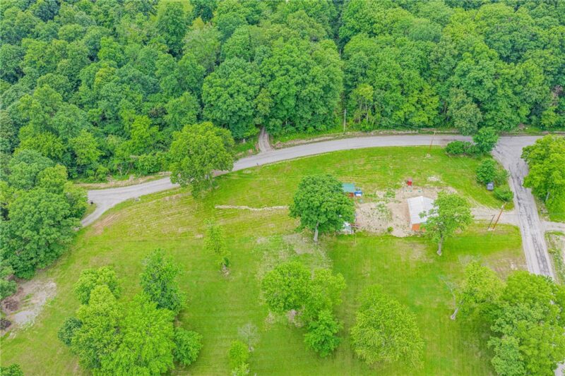 325 Oakdale Road — photo 5