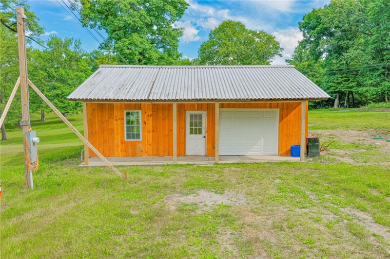 325 Oakdale Road — photo 8